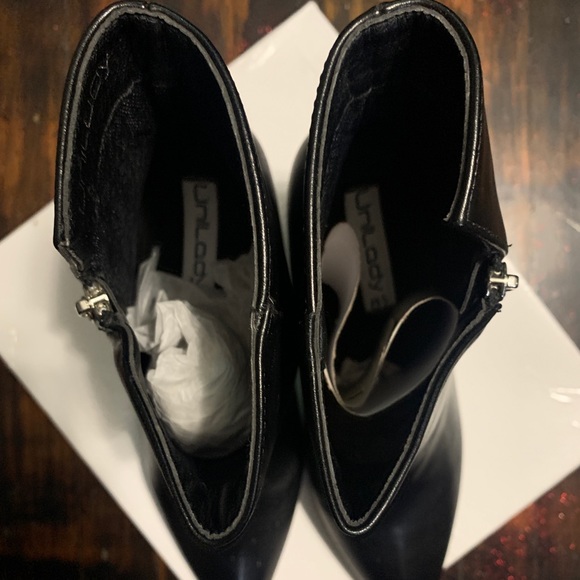 NWT/B UNILADY Black Block-heel Booties - Picture 4 of 14